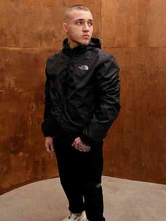 Літня куртка The North Face чорного кольору водостійка вітрозахисна вітровка чоловіча Львів