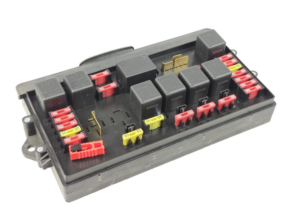 Блок 2108, 2109, 21099 старый образец с европредохранителями предохранителей Мукачево - изображение 2