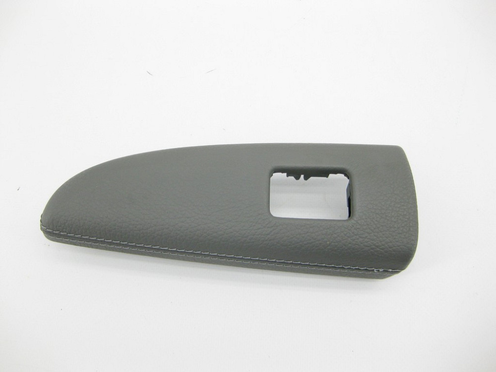 Mercedes-Benz  A2217200689 7H91 Облицювання сіра шкіра кнопки склопідйомника на передній правій дверній карті S-Class W221 Одеса - фото 1