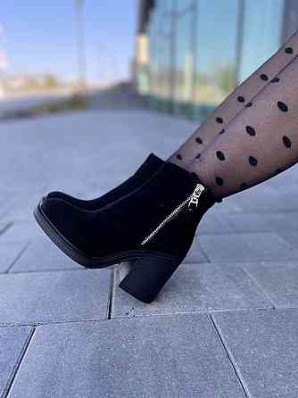 Lexi Черевики жіночі Lexi чорні натуральна замша каблук 9 см размер 36 (2747) Коломия