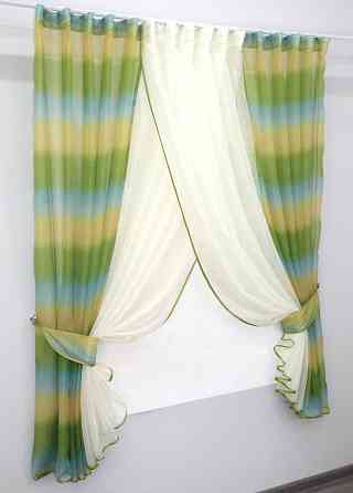 Кухонні шторки VR-Textil № 111к комбіновані молочний з оливково-жовтим та блакитним 400х170 см (52-0226) Київ