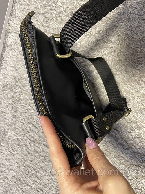 Стильная тонкая мужская сумка на плечо из итальянской кожи черного цвета PS Leather Киев - изображение 3