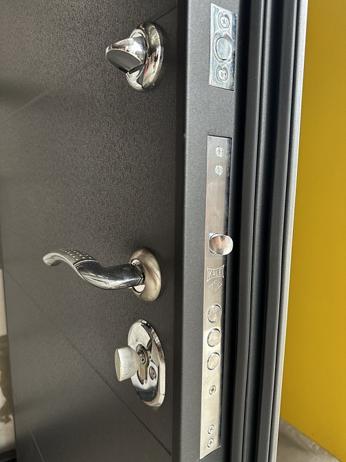 Двери уличные Redfort, модель Стрит Грей (Металл/МДФ) , комплектация Комфорт (3 контура) Киев - изображение 4