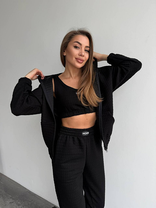 Жіночий прогулянковий костюм-трійка: кофта топ і штани Капітон Чорний, 42/44 Одеса - фото 4