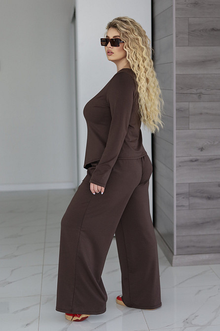 Жіночий костюм з асиметричним лонгслівом "Travel" | Батал Шоколадний, 54-56 Київ - фото 5
