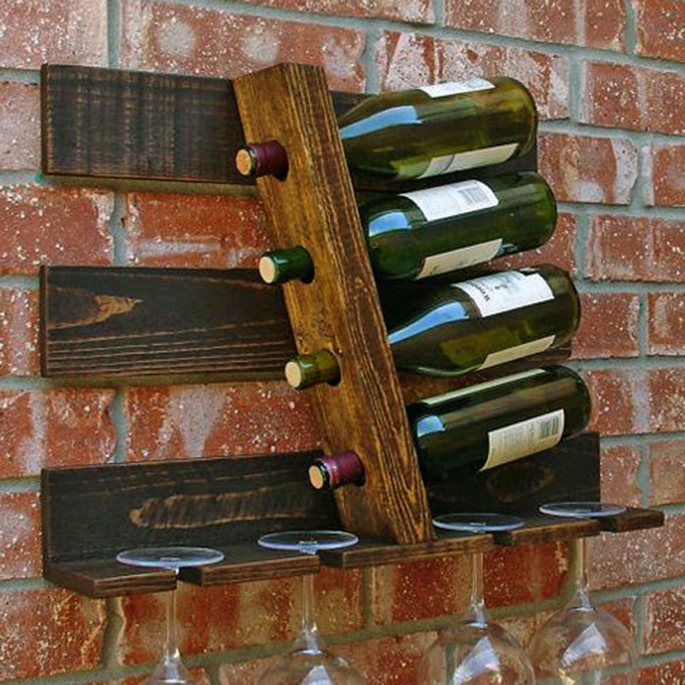 Настенная винная полка 