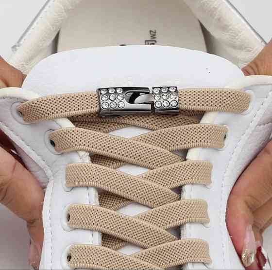 Шнурки еластичні без зав'язок з металевою застібкою зі стразами Сміла