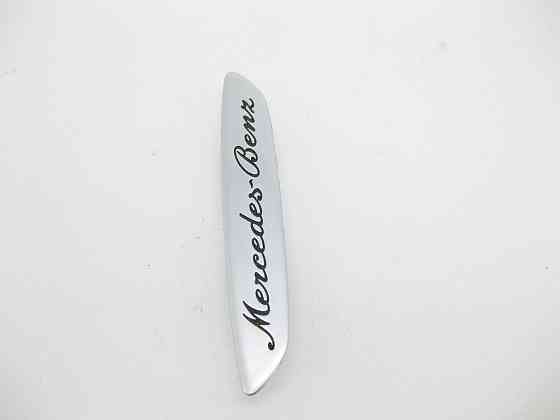 Mercedes-Benz  A2224640332 Накладка з написом "Mercedes-Benz" на рульовому колесі S-Class W222 Одеса