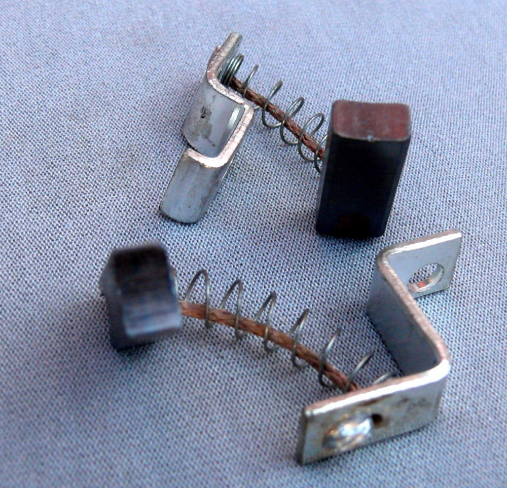 Щетки генератора (пара) мотоцикл Днепр Мт , УРАЛ 12V Мукачево - изображение 1