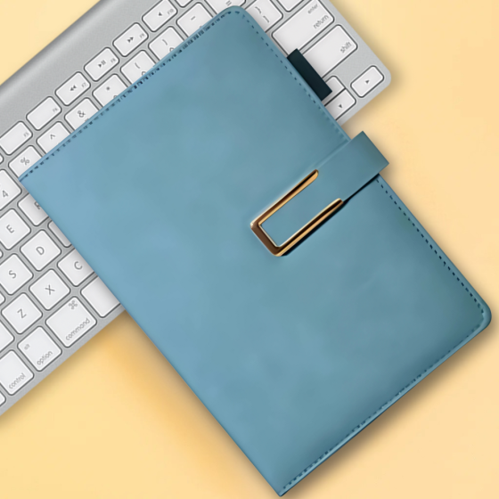 Щоденник, планер блокнот з ручкою, 100 аркушів, формат А5, записник, планер в м'якій обкладинці, колір блакитний Кам'янець-Подільський