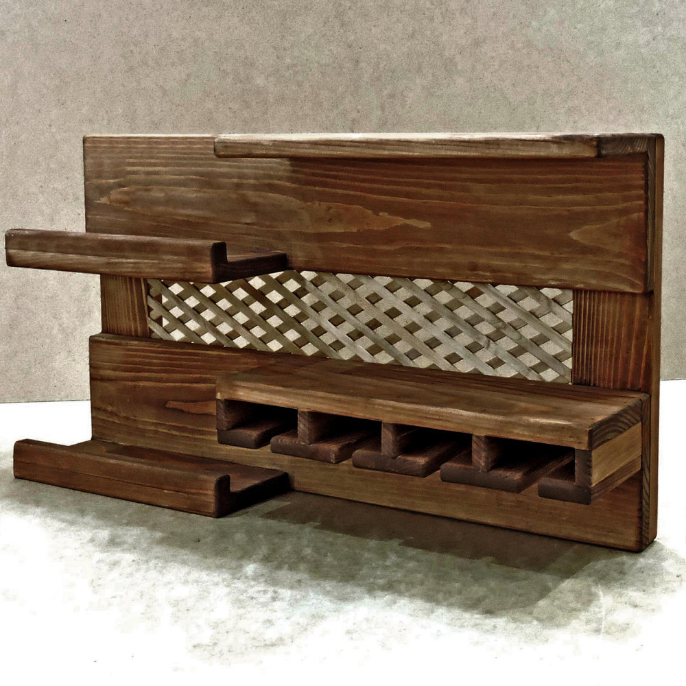 Настенная винная полка 