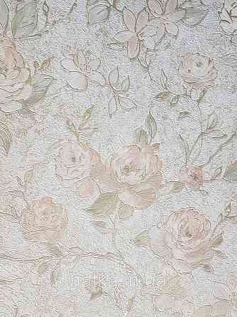 Шпалери вінілові на флізеліні Grandeco Anastasia метрові квіти троянди структурні червоні із золотом на білому Київ