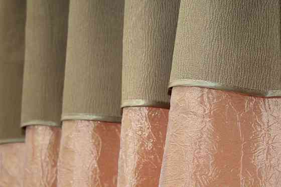 Кухонні штори VR-Textil № 073к з ламбрекеном і підхватами персиковий з світло-кавовим 285х170 см (52-0171) Київ