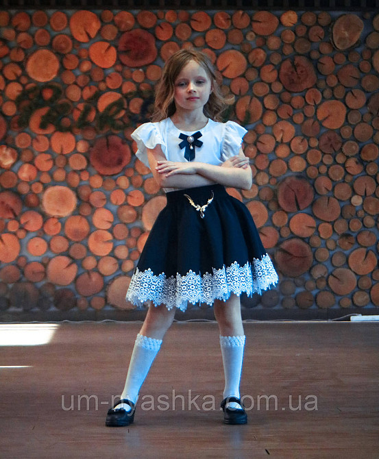 Комплект шкільної форми блузка короткий рукав і спідничка з мереживом 116-140 Кривий Ріг - фото 1