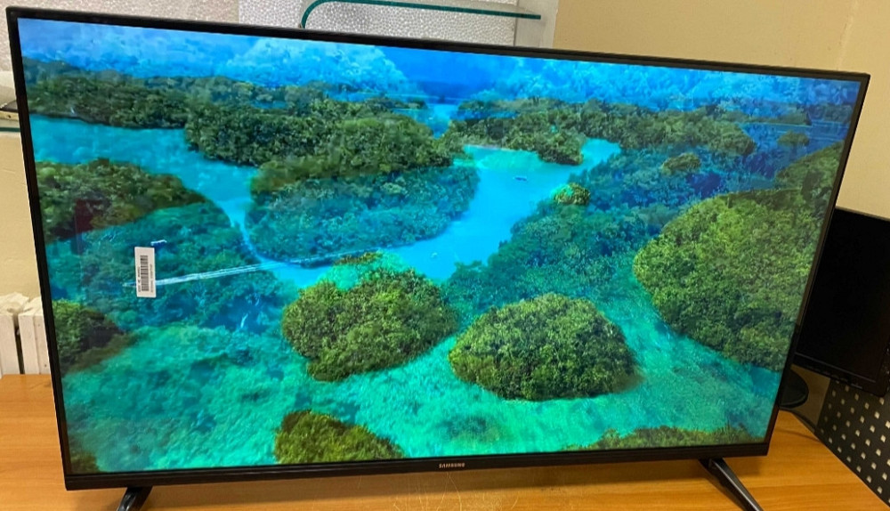 ТОП (2023) телевізор Samsung 4K Smart TV 42"T2 WiFi Харків - фото 5