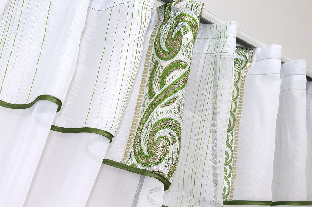 Кухонные шторы VR-Textil № 085к с ламбрекеном и подхватами белый с зеленым 300х170 см (59-784) Киев - изображение 5