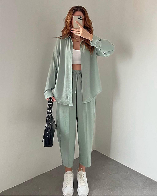 Женский легкий брючный костюм двойка: рубашка и брюки американский креп Оливка, 44/46 Одесса - изображение 3