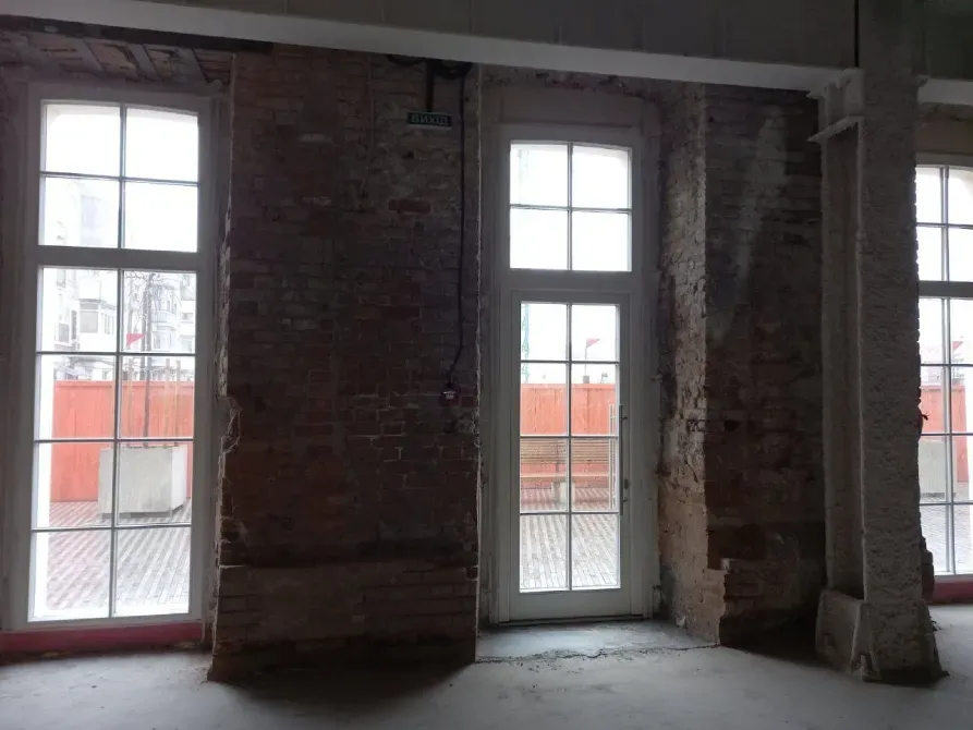 Магазин на червоній лінії просп Яворницького, окремий вхід (можливо зробити ще входи). 40 кВт електрики, своя вода Дніпро - фото 3