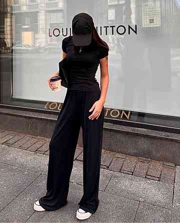 Жіночий базовий прогулянковий костюм-двійка: футболка та штани турецька віскоза Чорний Одеса