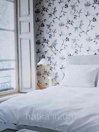 Обои флизелиновые  Khroma LAV006 LA VIE EN ROSE молочные ветки  цветы кремовые и серые Киев