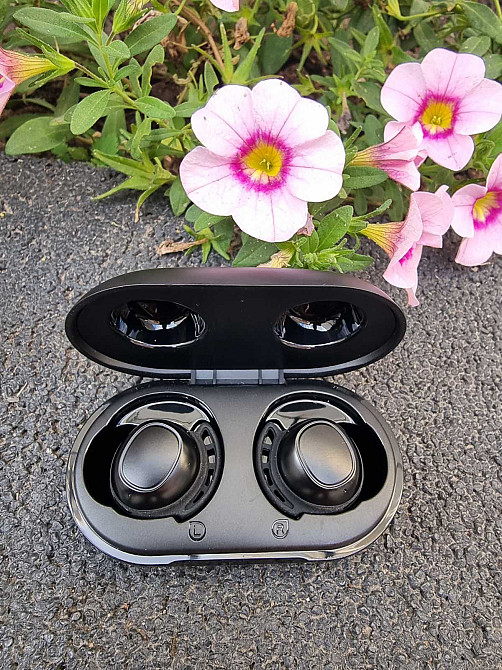 Безпровідні навушники Famoo U-Air Луцк - изображение 3