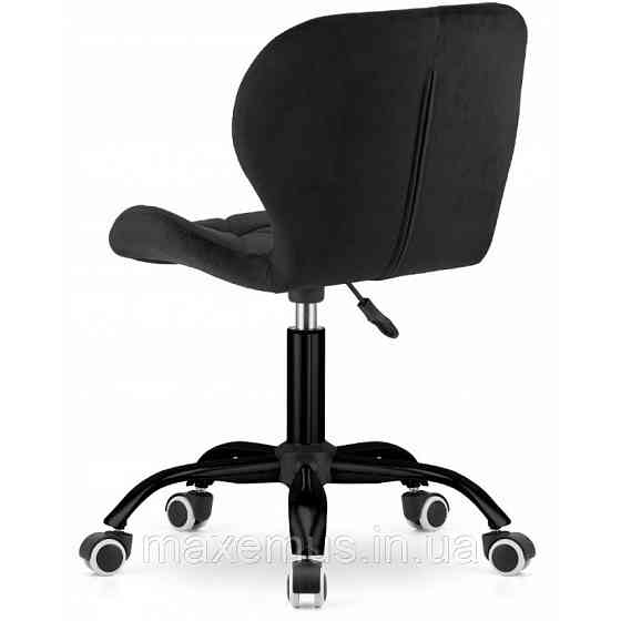 Офисное кресло операторское велюр черный для персонала Bonro B-531 кресло на колесах для офиса компьютерное Мостиска