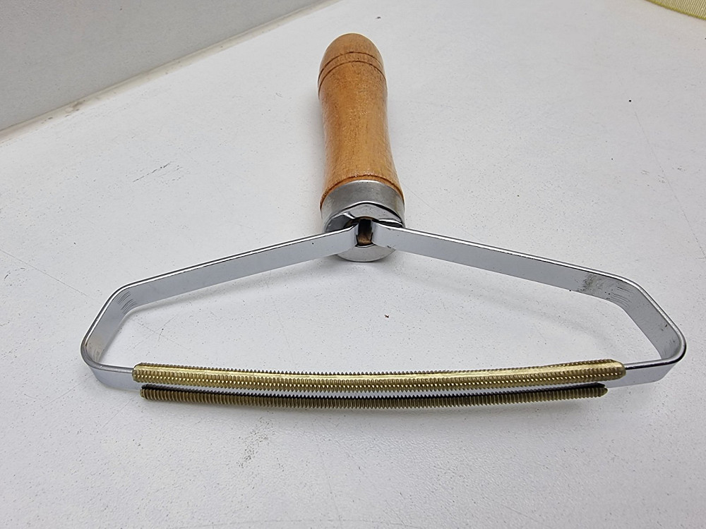 Набір для видалення шерсті тварин: щітка, скребок, кульки 2шт Луцк - изображение 3