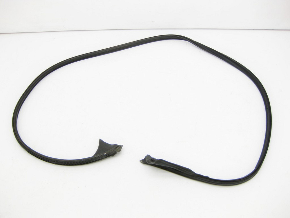 Mercedes-Benz  A1176730421 Ущільнювач молдингу над дверима праворуч CLA C117 Одеса - фото 1