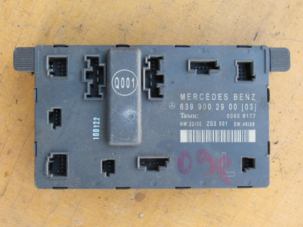 Блок керування дверима Mercedes Vito W639 2003-2014 (639900290003) Ковель - изображение 1
