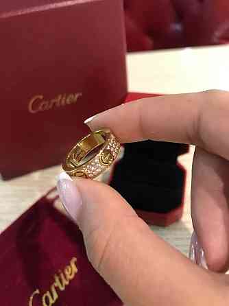 Cartier кольцо в лимонном золоте с мелкими камнями / Картье кольцо LOVE с мелким цирконием Одесса