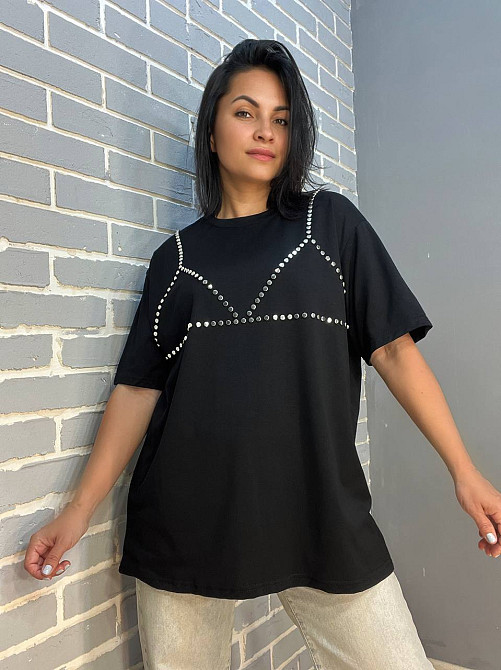 Футболка жіноча Yi Fang 320 оверсайз подовжена заклепки бра one size, чорний, one size Київ - фото 1