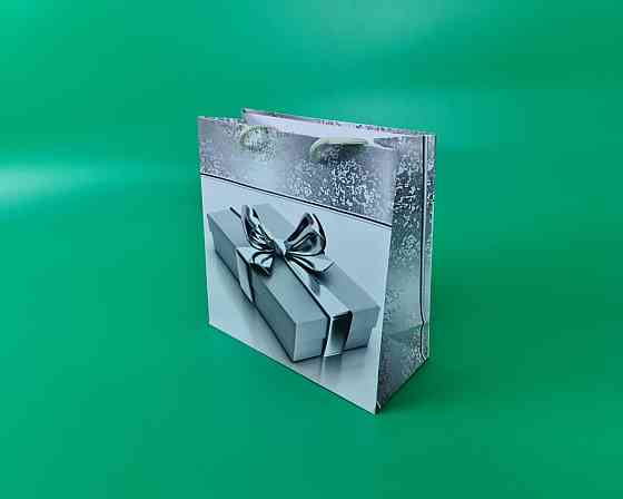 Пакет паперовий подарунковий квадратний 23*24*10 (артKV-189) (12 шт.) Харків