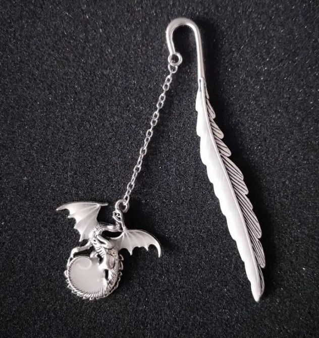 Креативна металева закладка із зображенням дракона, що літає. Флуоресцентна закладка для книг. Київ - фото 2