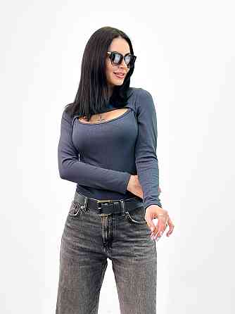 Трикотажная кофта с разрезом на груди Kiss 50, Графит Киев