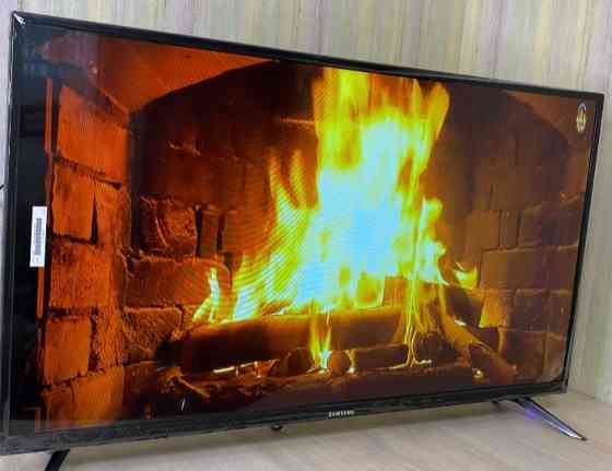 Тонкий Телевизор: Samsung Smart TV, 42