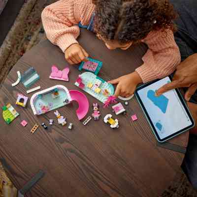 Конструктор LEGO Disney Отель Минни для домашних животных (43274) Винница