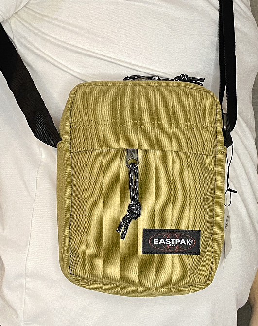 Сумка через плече Eastpak THE ONE Country Beige молочний Запоріжжя - фото 3