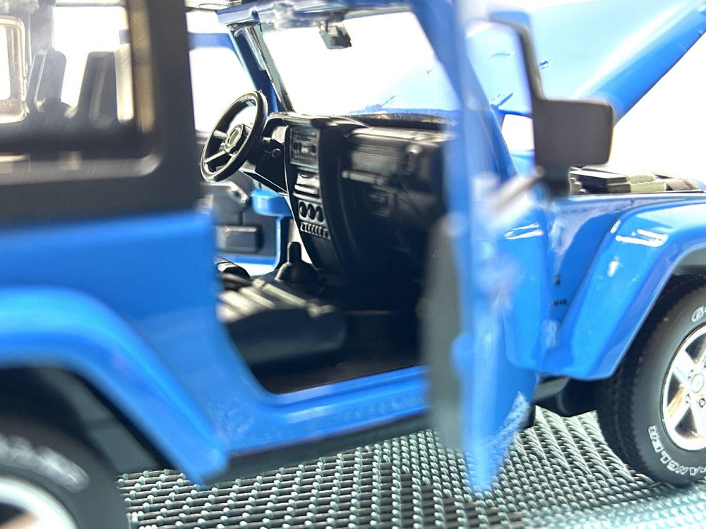 Машина металева Автопром Jeep Wrangler світло звук відчиняються двері капот 1:32 Синя (68331) Чернигов - изображение 9