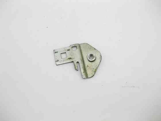 Mercedes-Benz  A6421411240 Кронштейн - тримач перемикаючого клапана системи ОГ для двигуна OM642 V6 3.0 cdi Одесса