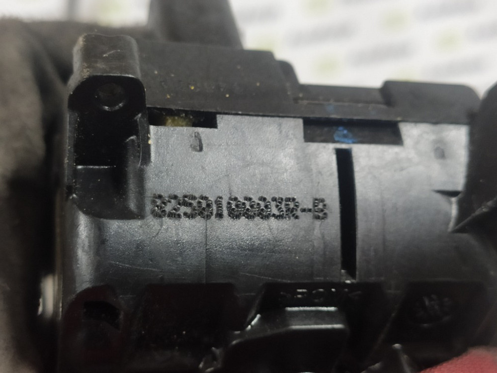 Замок задніх дверей лівий Renault Laguna III 2007-2015 (825010003R) Ковель - фото 3