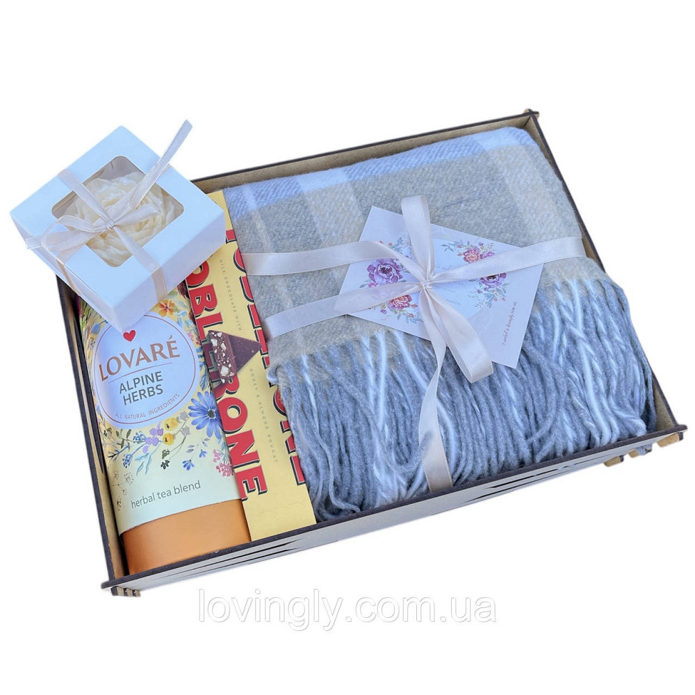 Затишний подарунковий набір з пледом, чаєм, шоколадом і свічкою Ірпінь - фото 1