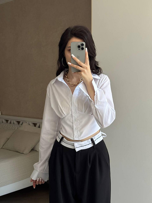 Женская базовая приталенная рубашка с имитацией корсета коттон Одесса - изображение 6