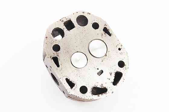 УЦІНКА МБ-D175/180N Головка циліндра R180NM у зборі, з форкамерою (іржава, див. на фото) Киев