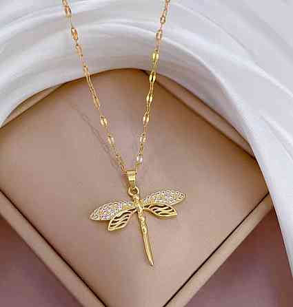 Подвеска стрекоза со стразами на цепочке золотистая украшение Киев