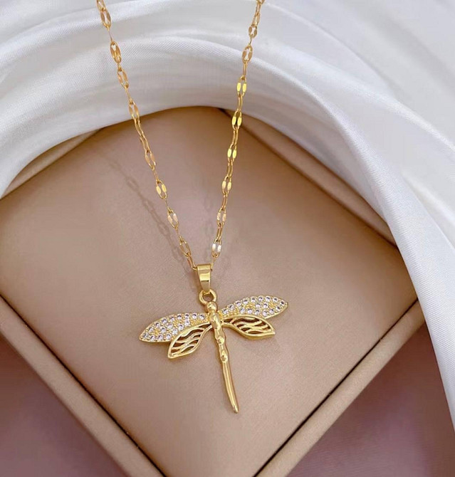 Подвеска стрекоза со стразами на цепочке золотистая украшение Киев - изображение 1