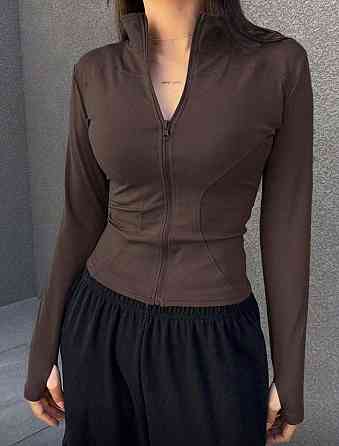 Стильный женский лонгслив с длинным рукавом на молнии пума. Шоколад, 46 Одесса