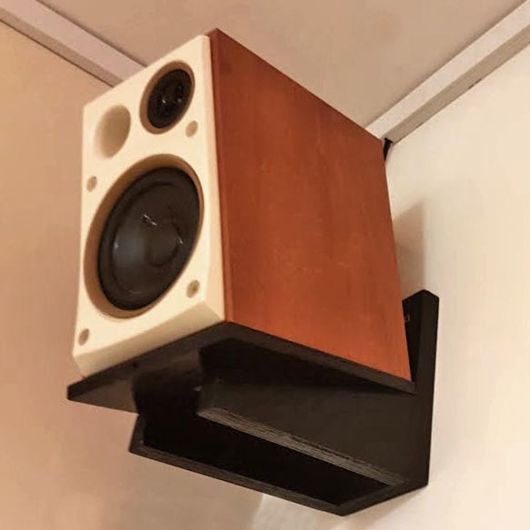 Полка для акустических систем 