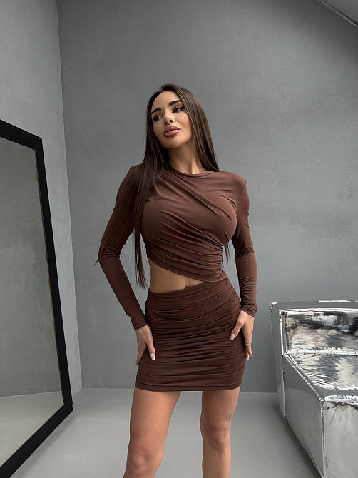 Жіноче романтичне вечірнє мініплаття з вирізом біфлекс Мокко, 46/48 Одеса - фото 4