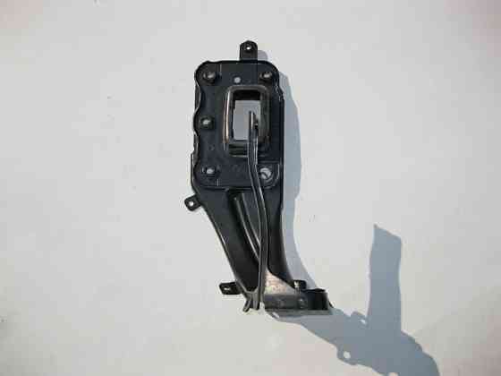 Mercedes-Benz  A2116204431 Ліва консоль радіатора CLS C219 E-Class W211 Одеса