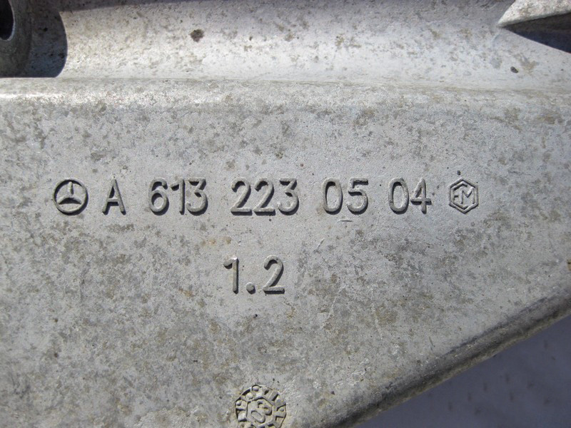 Mercedes-Benz  A6132230504 Кронштейн опори двигуна правий OM648 R6 3.2 cdi E-Class W211 до рестайлу Одесса - изображение 4
